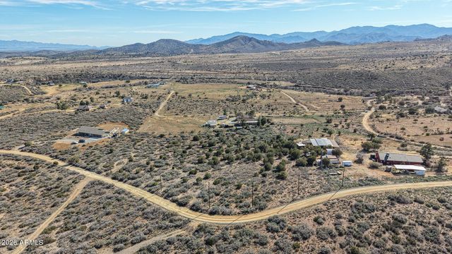 11401 S Hackberry Trail -, Mayer, AZ 86333