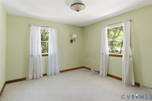 5250 Claridge Dr, Chesterfield, VA 23832