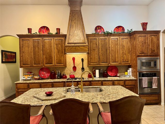 613 Buelwood Court, Desoto, TX 75115