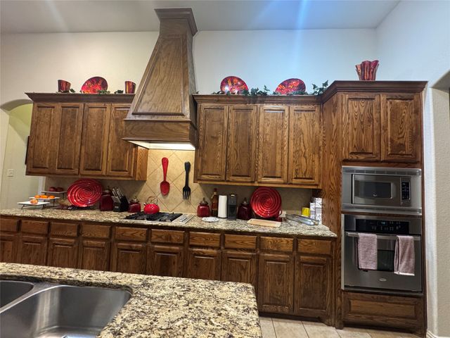 613 Buelwood Court, Desoto, TX 75115