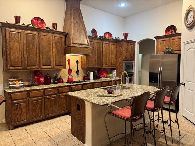 613 Buelwood Court, Desoto, TX 75115