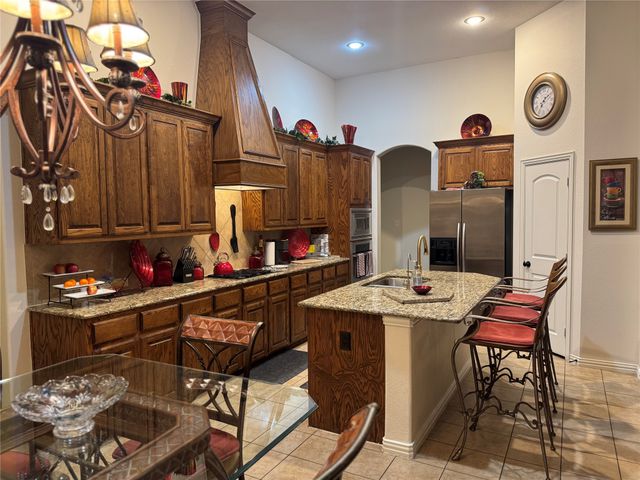 613 Buelwood Court, Desoto, TX 75115