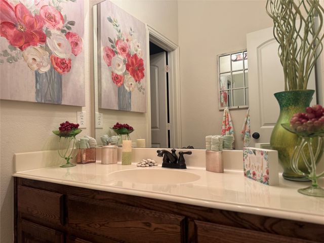 613 Buelwood Court, Desoto, TX 75115