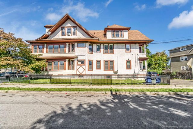 2683 Fairfield Avenue 3rd Fl, Bridgeport, CT 06605