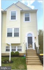 4131 APPLE ORCHARD CT #8, Suitland, MD 20746