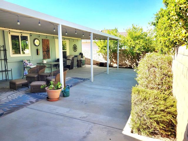 73646 Cabazon Peak Drive, Palm Desert, CA 92260