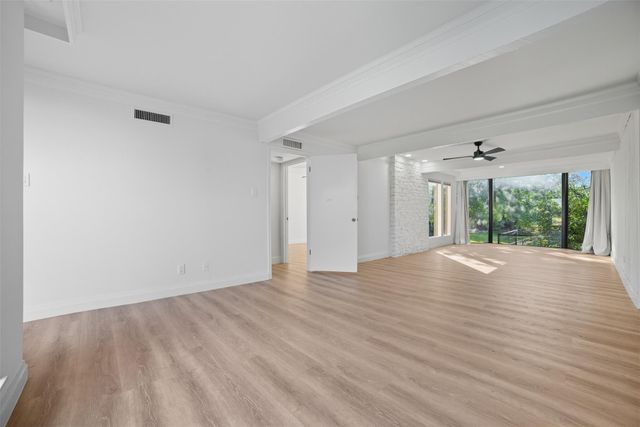170 World Of Tennis SQ, Lakeway, TX 78738