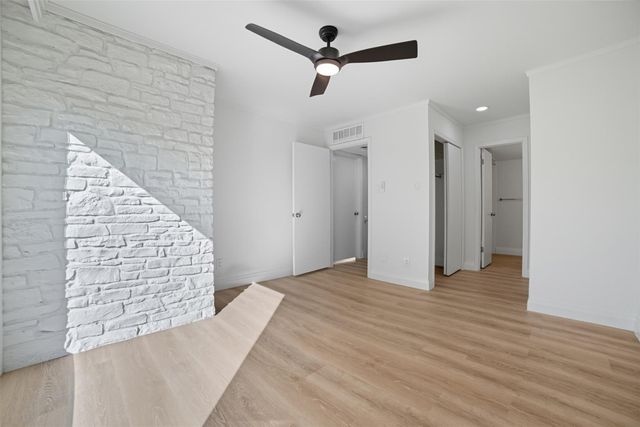 170 World Of Tennis SQ, Lakeway, TX 78738