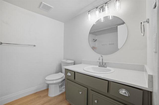 170 World Of Tennis SQ, Lakeway, TX 78738