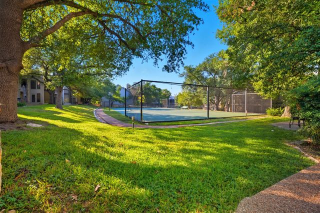 170 World Of Tennis SQ, Lakeway, TX 78738
