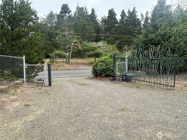 1514 227th Place, Ocean Park, WA 98640