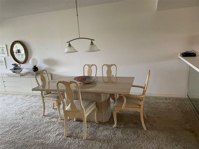 1703 Whitehall Dr 205, Davie, FL 33324