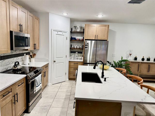 896 EAGLE ROCK TERRACE, Winter Haven, FL 33880