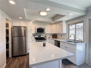 20120 Runnymede Street 15, Winnetka, CA 91306