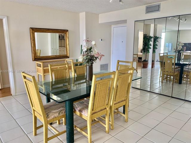 1500 S Ocean Dr 17E, Hollywood, FL 33019