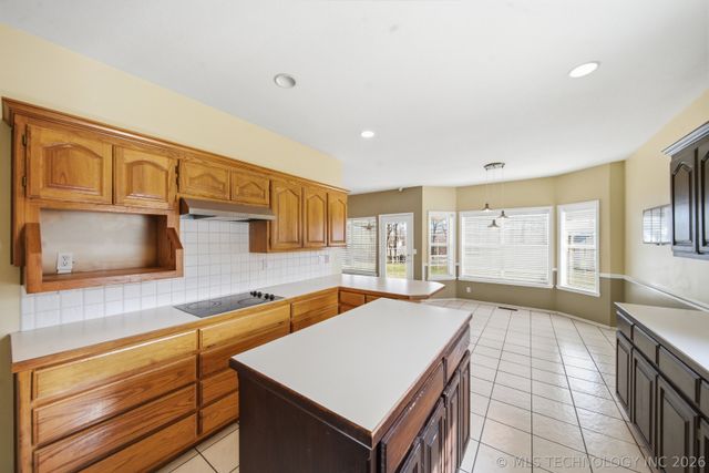 18257 S 132nd East Avenue, Bixby, OK 74008