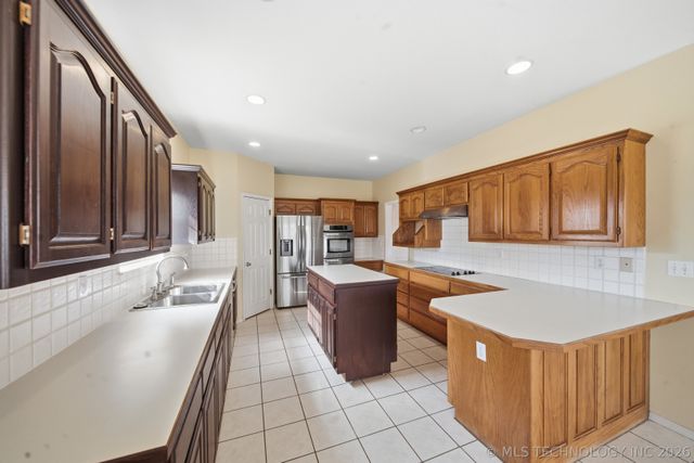 18257 S 132nd East Avenue, Bixby, OK 74008