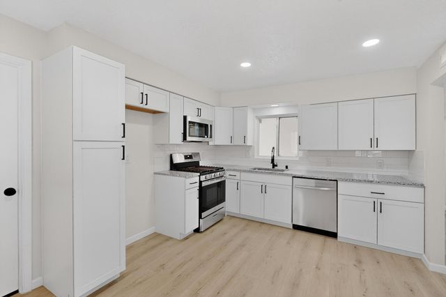 643 Duchess Drive NE, Albuquerque, NM 87123