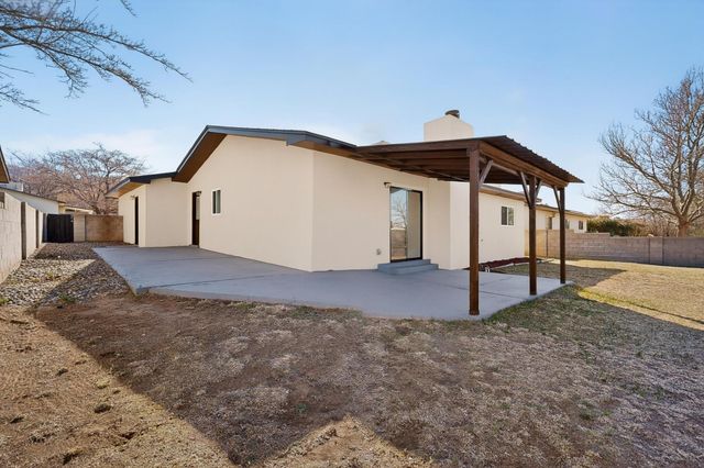 643 Duchess Drive NE, Albuquerque, NM 87123