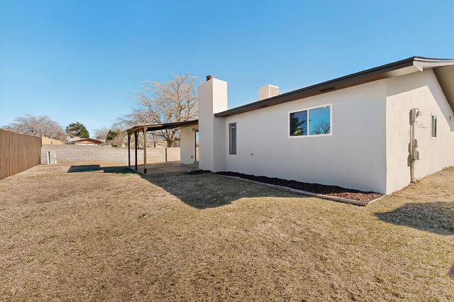 643 Duchess Drive NE, Albuquerque, NM 87123