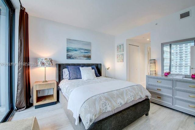 121 NE 34th Street 1603, Miami, FL 33137