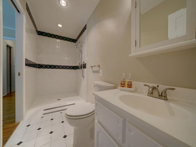 5062 DURHAM RD W, Columbia, MD 21044