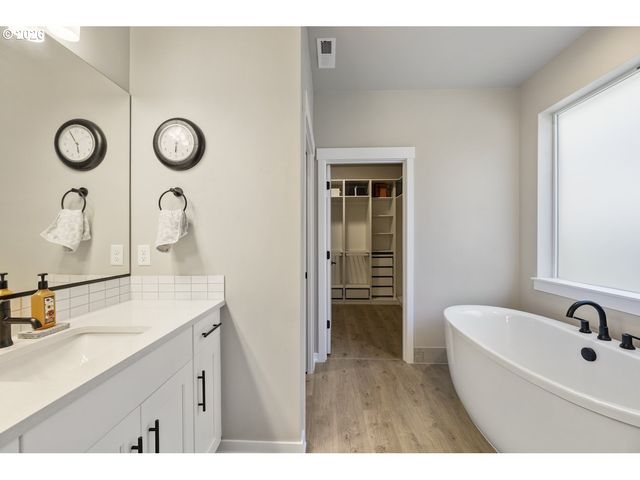 4436 Se 62ND Ave, Hillsboro, OR 97123