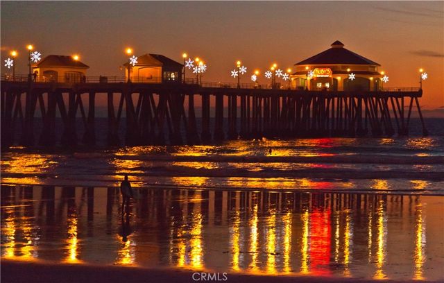 220 Baltimore Avenue, Huntington Beach, CA 92648