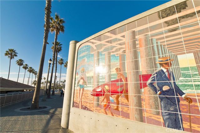220 Baltimore Avenue, Huntington Beach, CA 92648