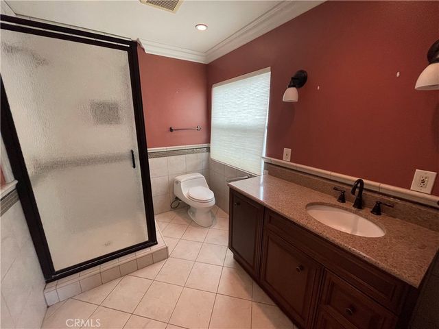 220 Baltimore Avenue, Huntington Beach, CA 92648