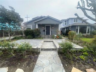 220 Baltimore Avenue, Huntington Beach, CA 92648
