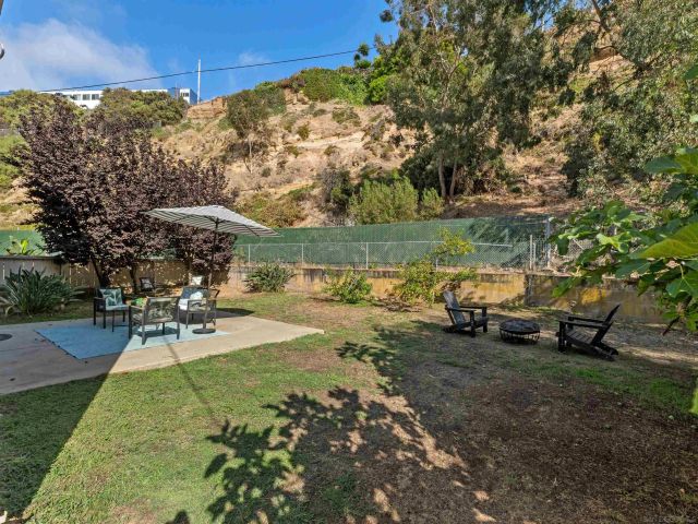 3101 Groton Way 2, San Diego, CA 92110