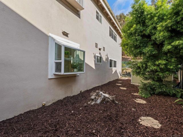 3101 Groton Way 2, San Diego, CA 92110