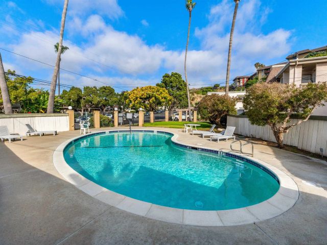 3101 Groton Way 2, San Diego, CA 92110
