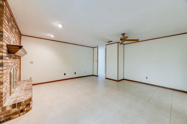 2601 Edgewater Drive, Niceville, FL 32578