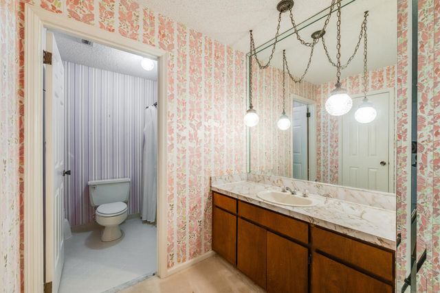 2601 Edgewater Drive, Niceville, FL 32578