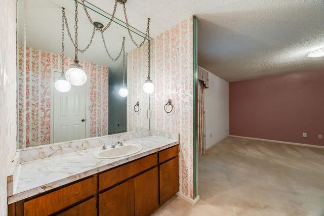 2601 Edgewater Drive, Niceville, FL 32578