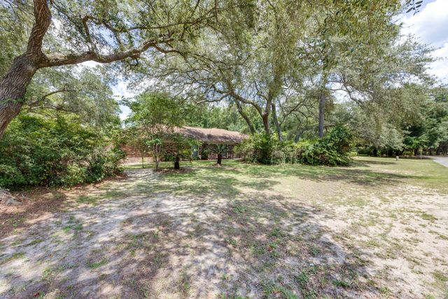 2601 Edgewater Drive, Niceville, FL 32578