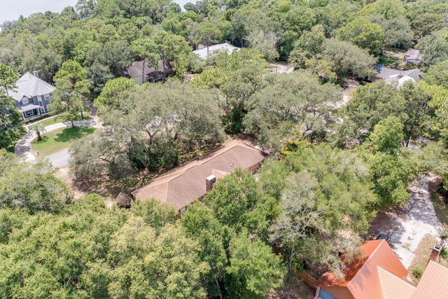 2601 Edgewater Drive, Niceville, FL 32578