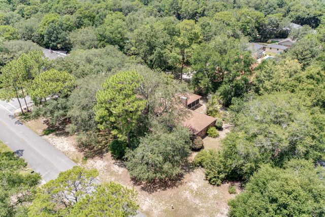 2601 Edgewater Drive, Niceville, FL 32578