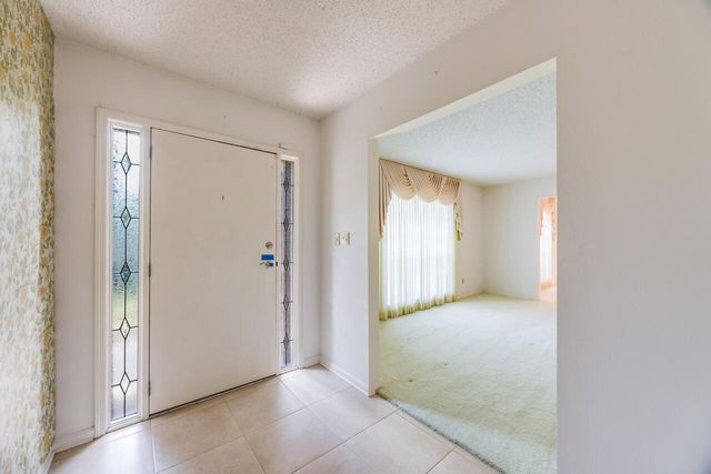 2601 Edgewater Drive, Niceville, FL 32578