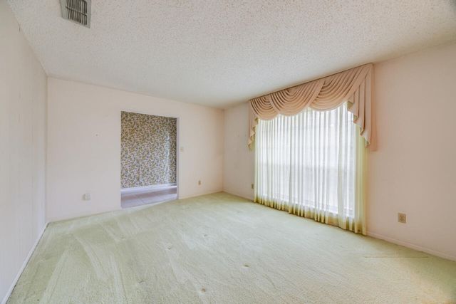 2601 Edgewater Drive, Niceville, FL 32578
