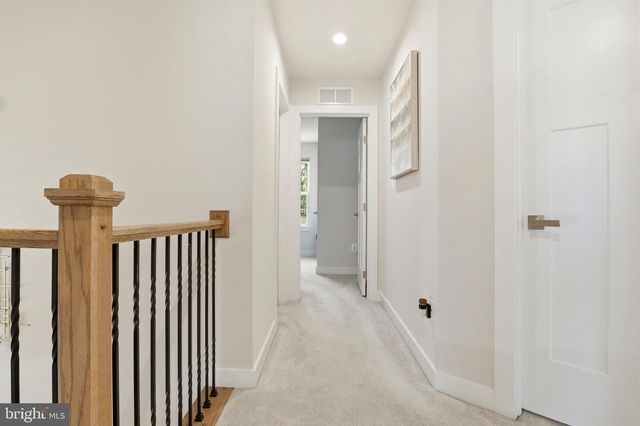 302 GREENWOOD RD, Spring Grove, PA 17362