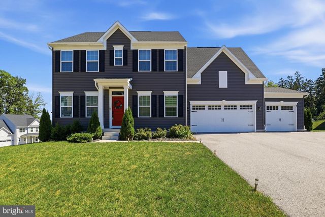 302 GREENWOOD RD, Spring Grove, PA 17362