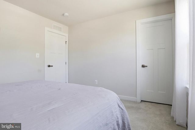 302 GREENWOOD RD, Spring Grove, PA 17362