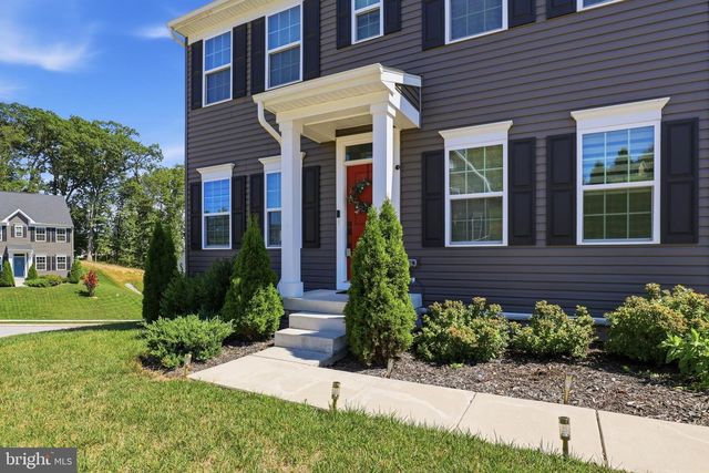 302 GREENWOOD RD, Spring Grove, PA 17362
