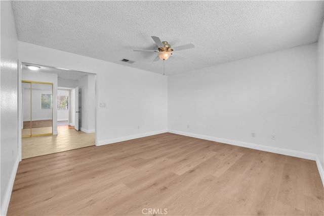 553 E Home, Rialto, CA 92376