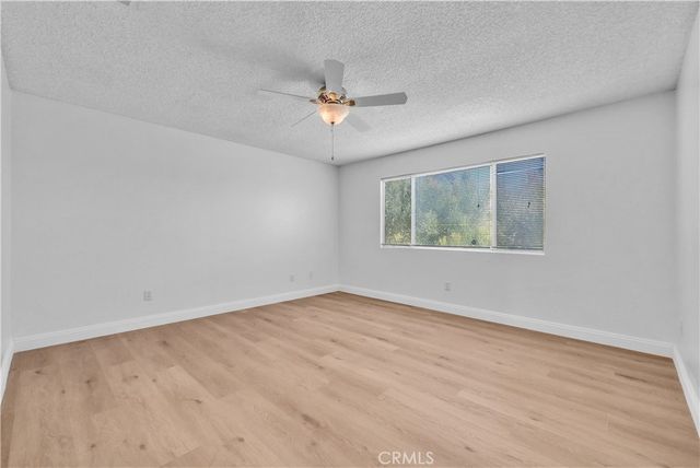 553 E Home, Rialto, CA 92376