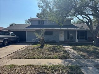 210 Pecos St, Portland, TX 78374