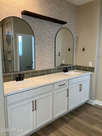 3592 W COBALT Court, San Tan Valley, AZ 85144
